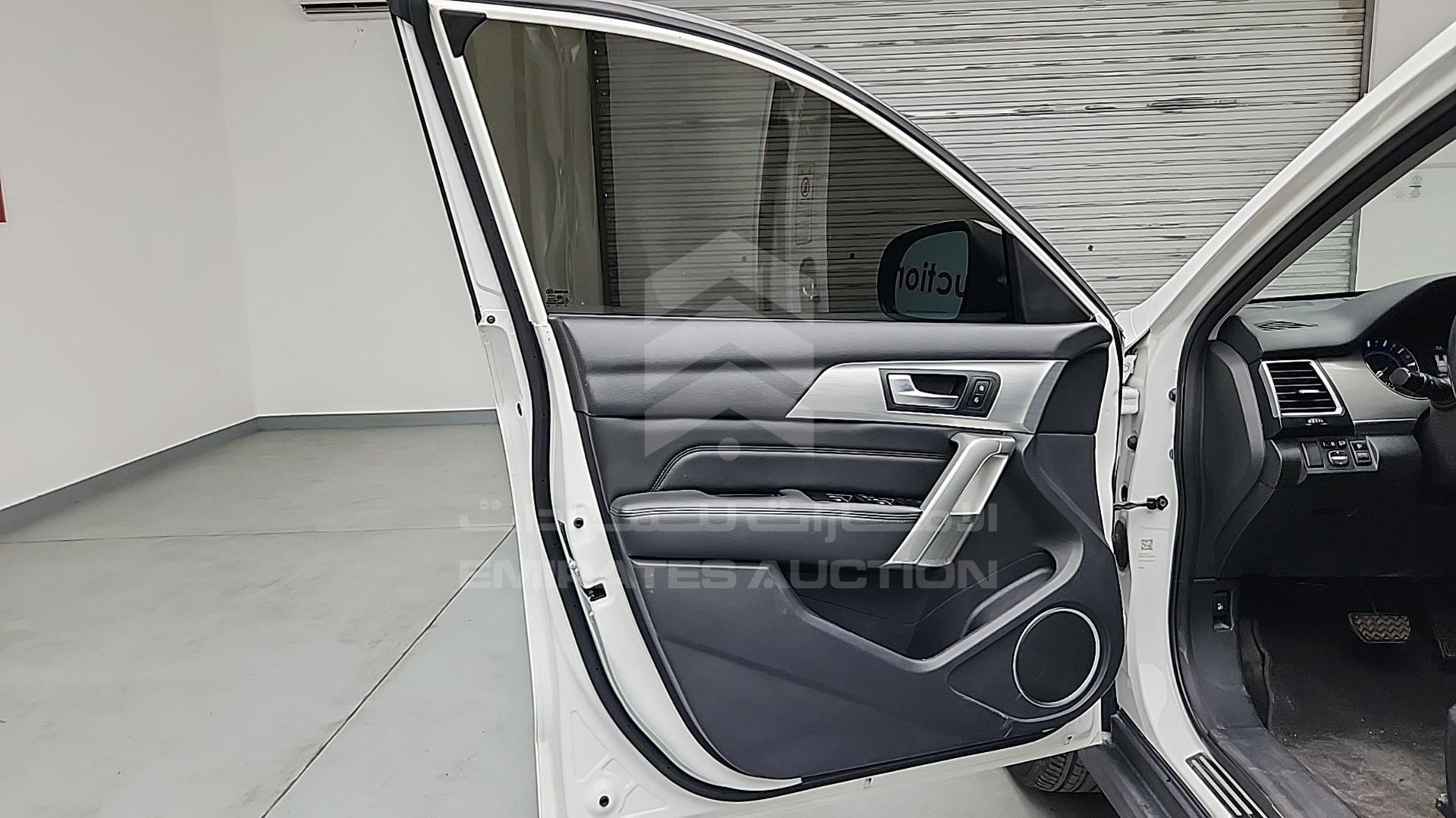 2018 HAVAL H2 VIN: LGWEE4A44JH903553