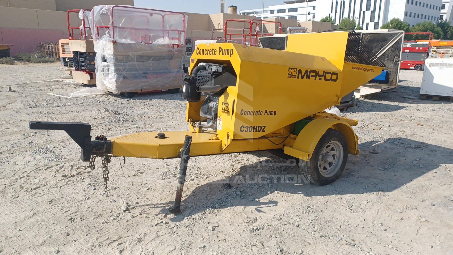 2011 UNDEFINED CONCRETE PUMP VIN: 240718