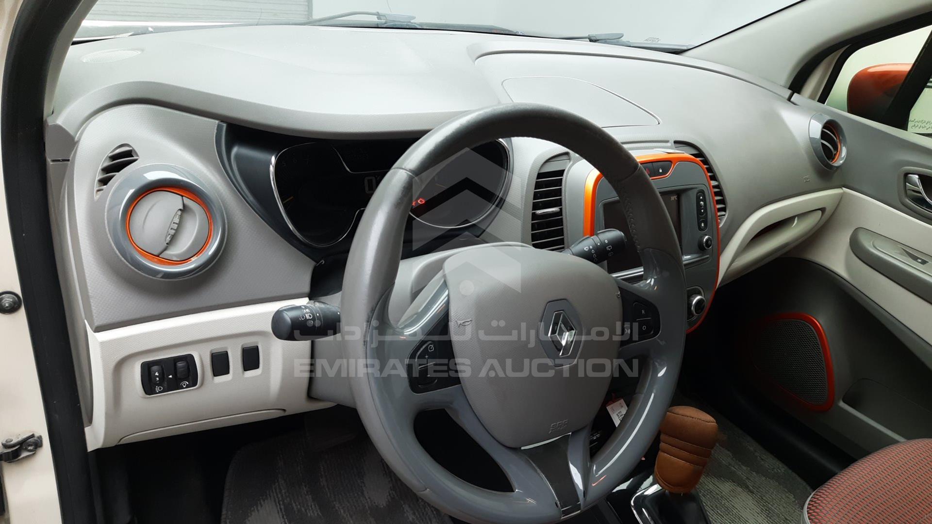 2015 RENAULT CAPTUR VIN: VF12RRHEXFW528782
