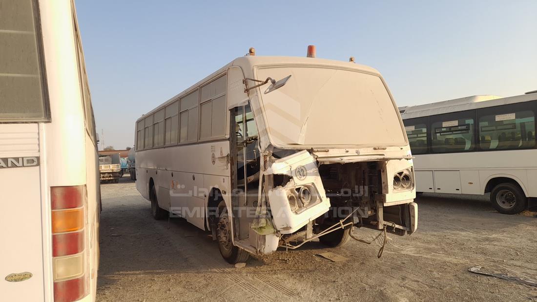 2005 Tata Bus — Front Right Angle — Photo 9