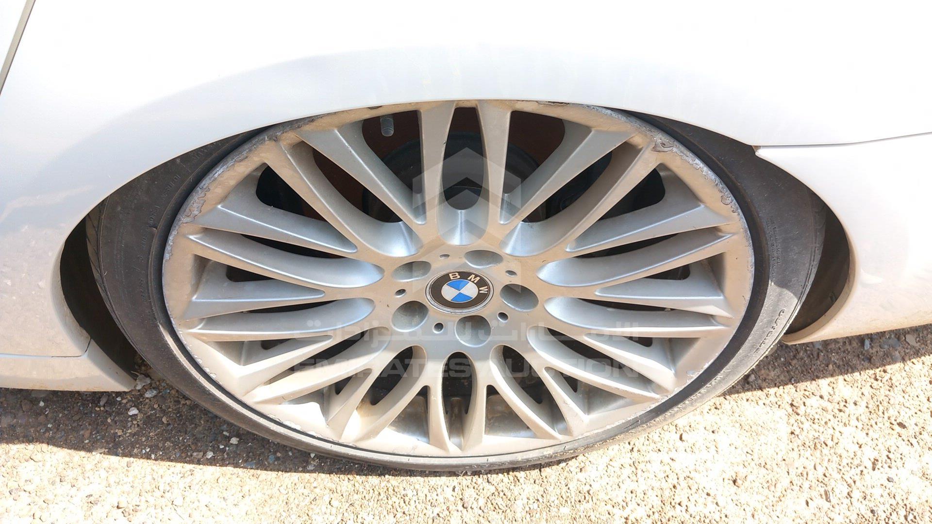 0 BMW 750LI VIN: WBAHN81076DT18598