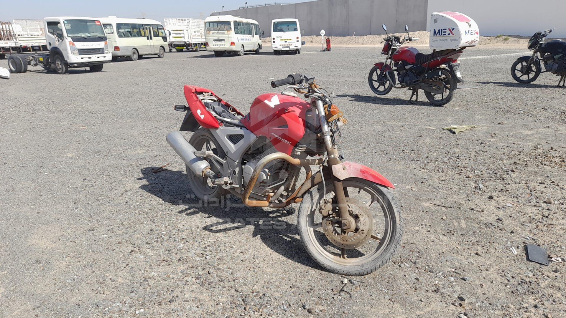 2005 HONDA 250 CB VIN: 9C2MC35005R501119
