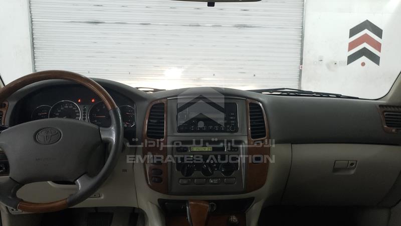 JTEHJ09J665125149 Auction: EmiratesAuction Lot: 406549 JTEHJ09J665125149 Toyota Land Cruiser 2006 BLUE Photo 16