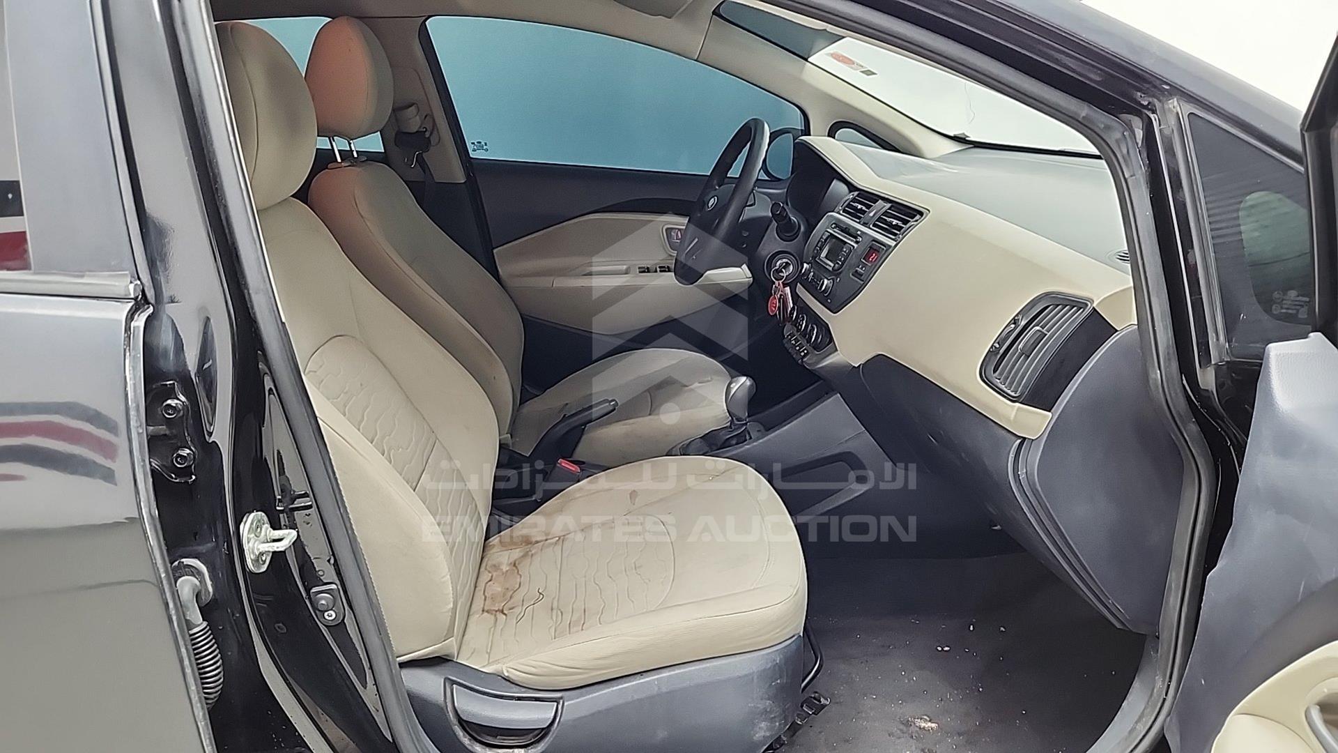 2015 KIA RIO VIN: KNADN4125F6440051