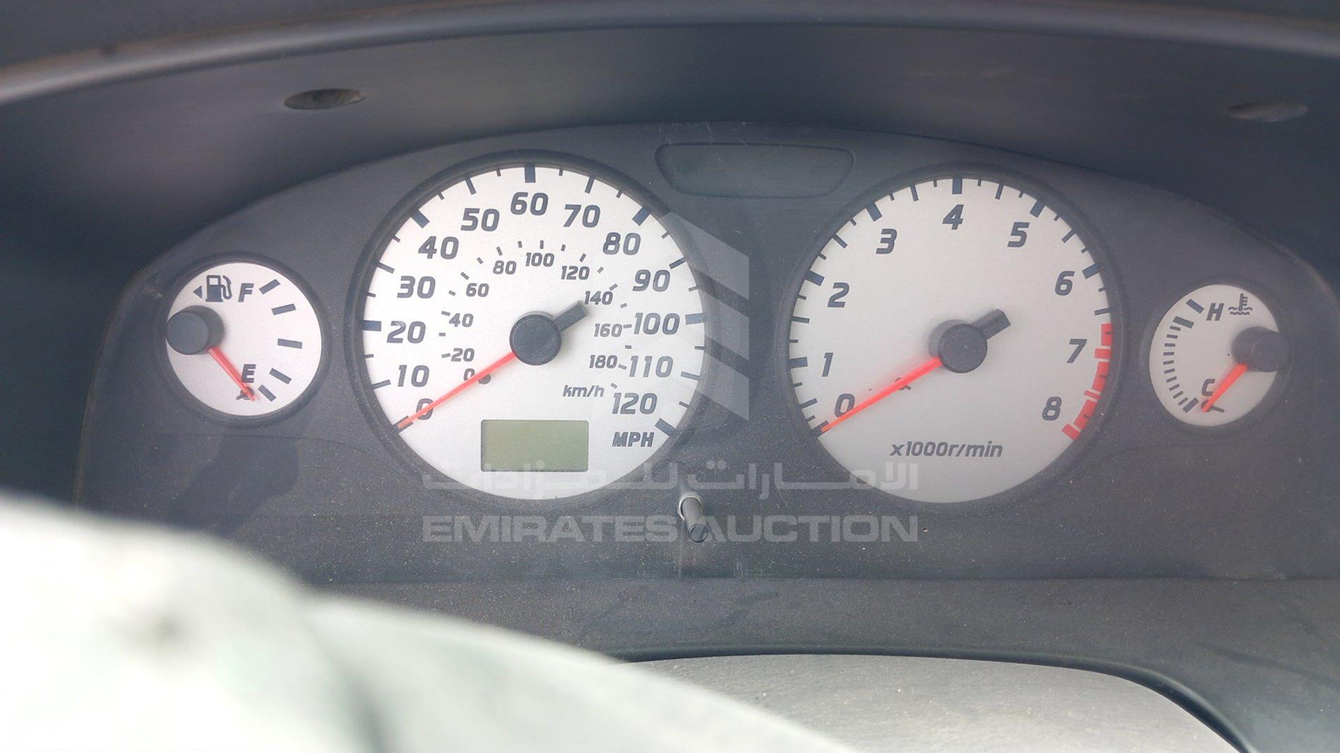 2002 NISSAN PATHFINDER VIN: JN8DR09Y52W705302
