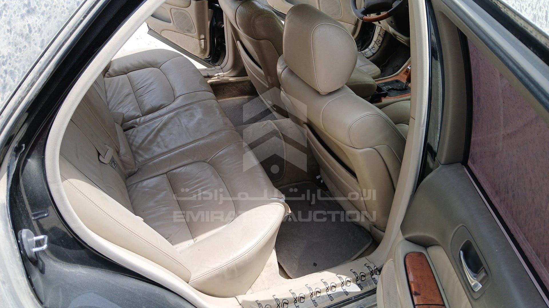 2000 LEXUS LS400 VIN: JT8BH28F0Y0176465