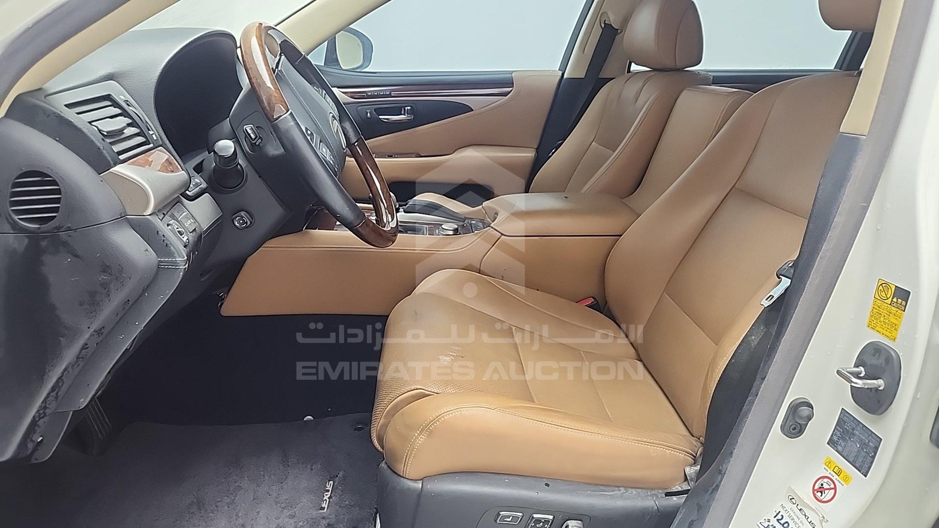 2014 LEXUS LS 460 L VIN: JTHGL46F7E5053585