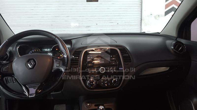 VF12RRHE8GW548059 Auction: EmiratesAuction Lot: 413690 VF12RRHE8GW548059 Renault Captur 2016 BROWN Photo 16
