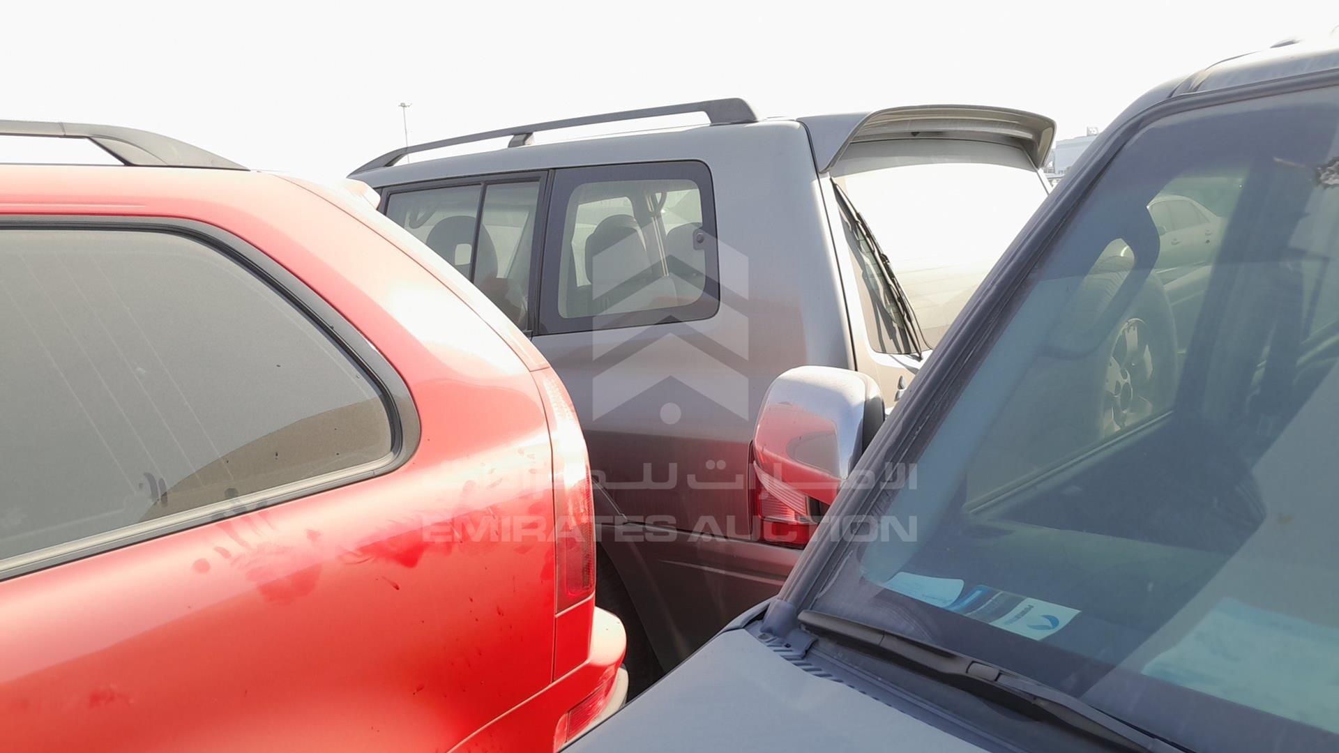 2004 MITSUBISHI PAJERO VIN: JMYLRV73W4J704652