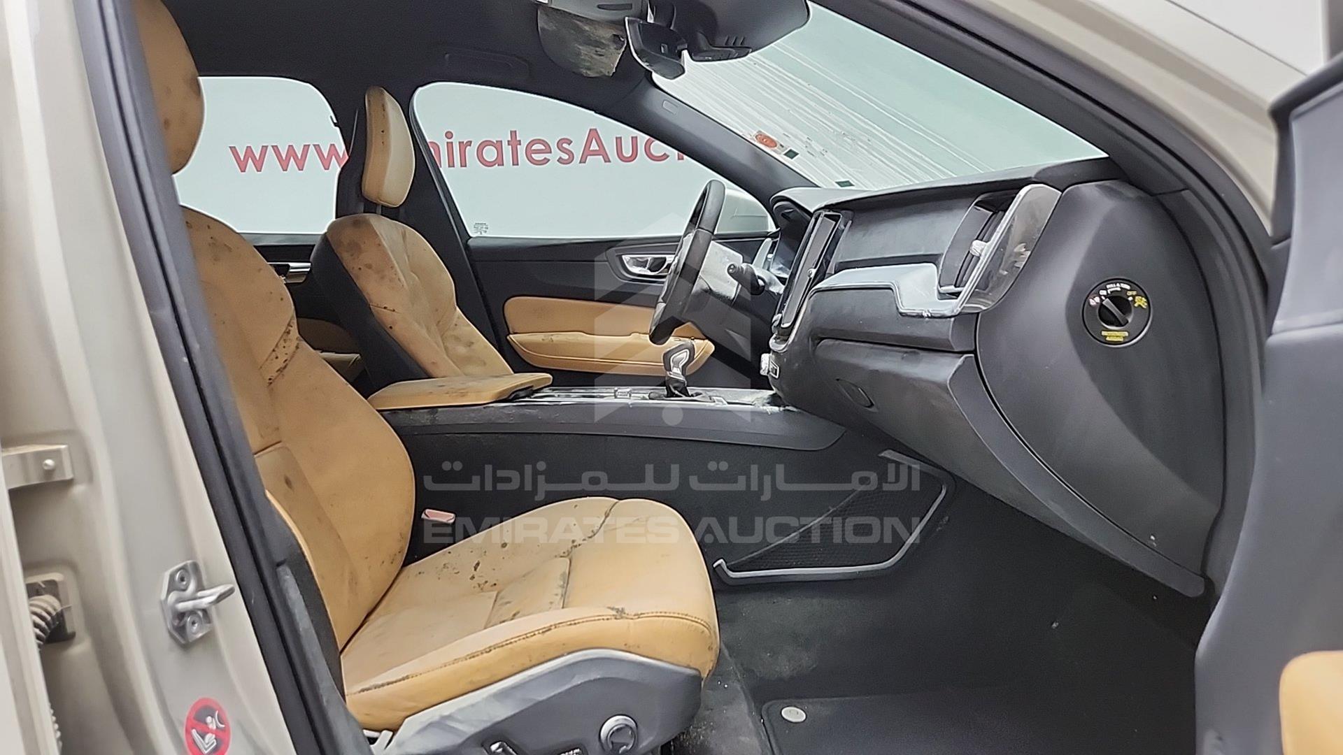 2018 VOLVO XC 60 VIN: YV110AUZ5J1066987