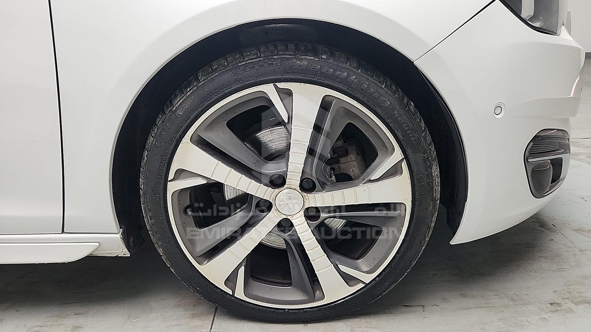 2016 PEUGEOT 308 VIN: VF3L35GY0GS001196