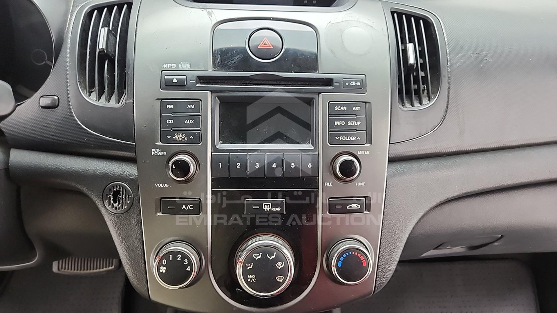 2012 KIA CERATO VIN: KNAFU411BC5962272