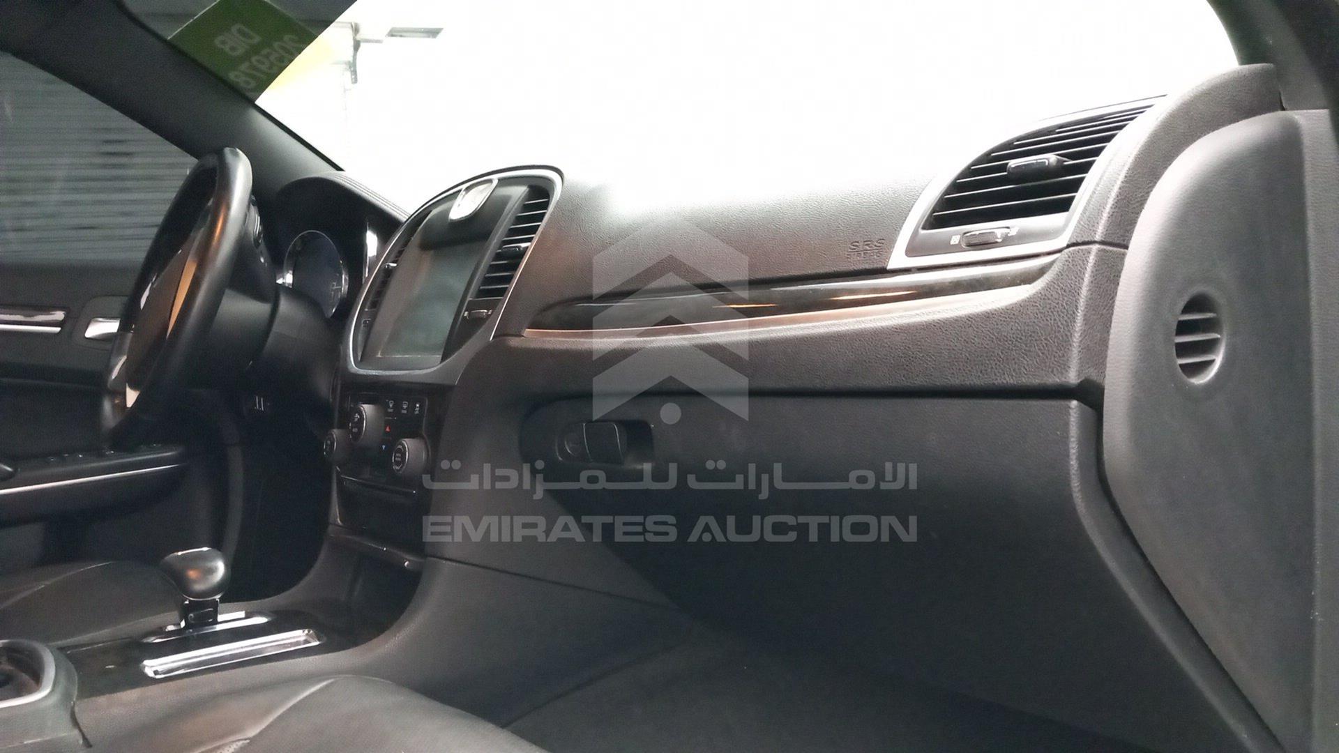 2014 CHRYSLER 300 C VIN: 2C3CCAKGXEH235923