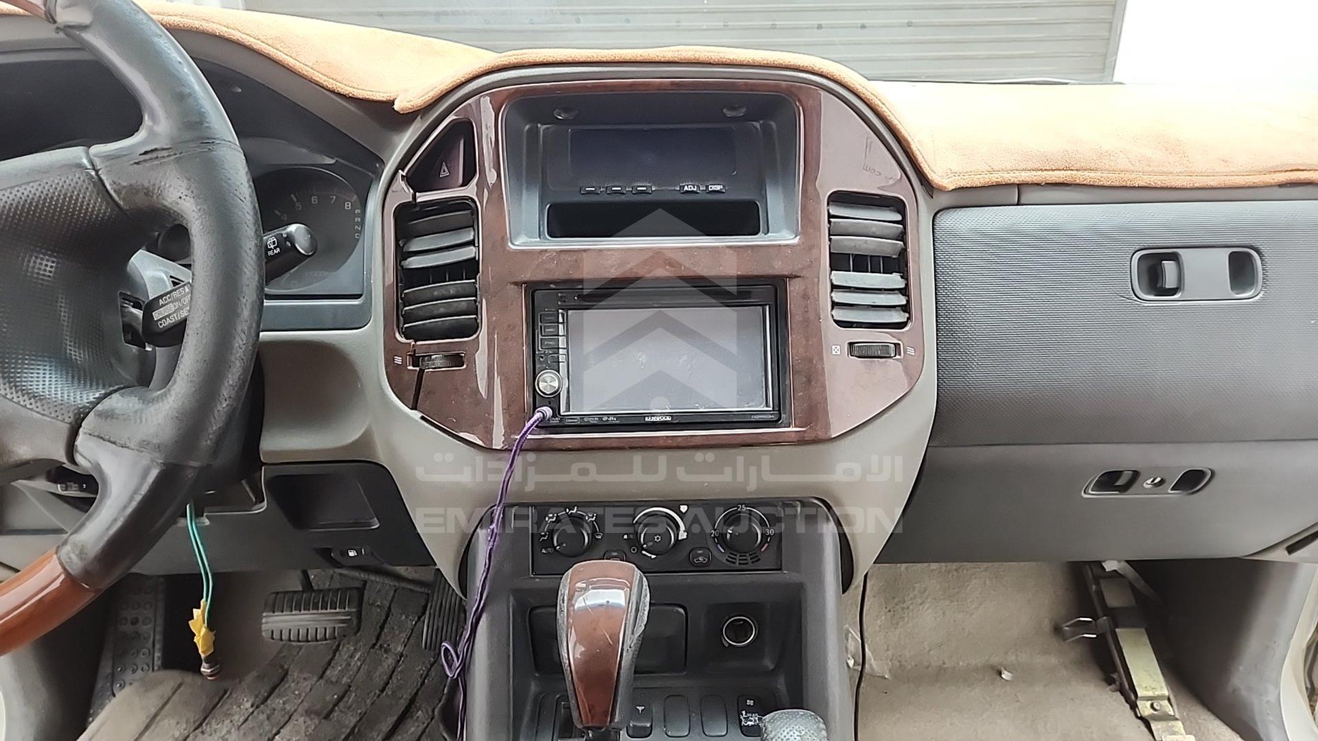 2007 MITSUBISHI PAJERO VIN: JMYLRV73W7J700766