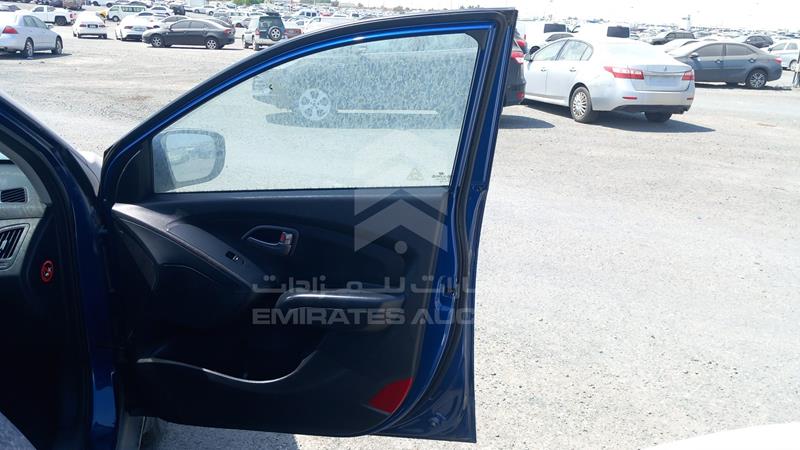 KMHJT81C4EU851006 Auction: EmiratesAuction Lot: 408515 KMHJT81C4EU851006 Hyundai Tucson 2014 BLUE Photo 26