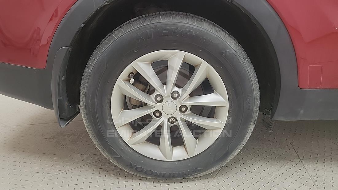 2016 Kia Sorento — Rear Right Tyre — Photo 26