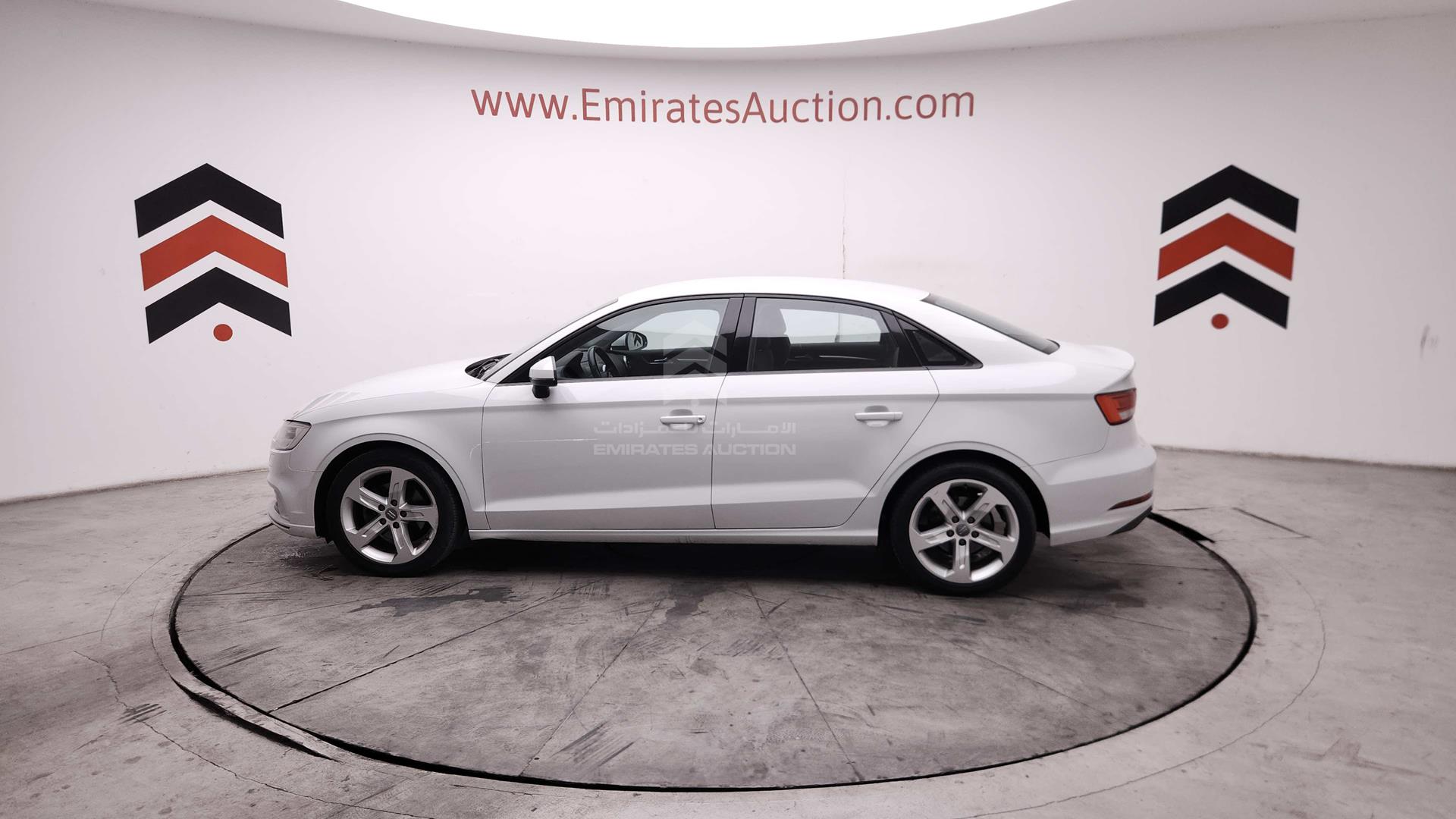 2018 AUDI A3 VIN: WAUZZZFF5J1019200