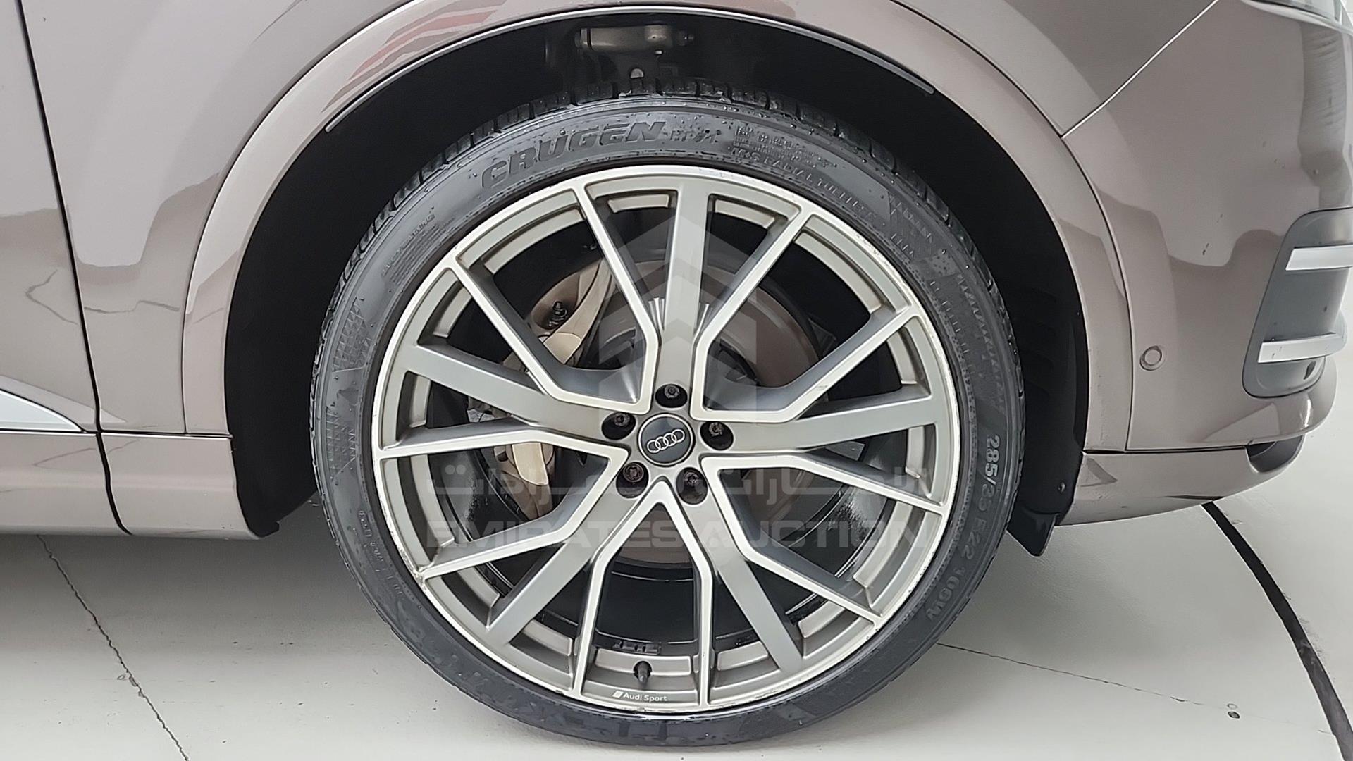 2018 AUDI Q7 VIN: WA1ZZZF72JD004402