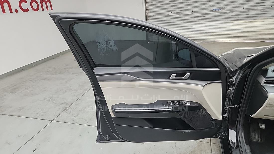 كيا كي 5 2021 — الباب الأمامي الأيسر — صورة 10