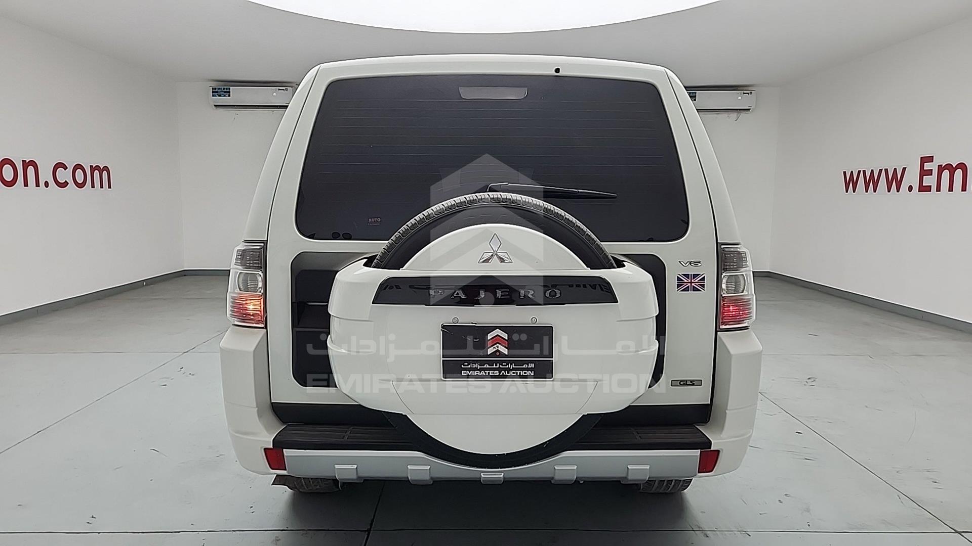 2013 MITSUBISHI PAJERO VIN: JMYLRV95WDJ704386
