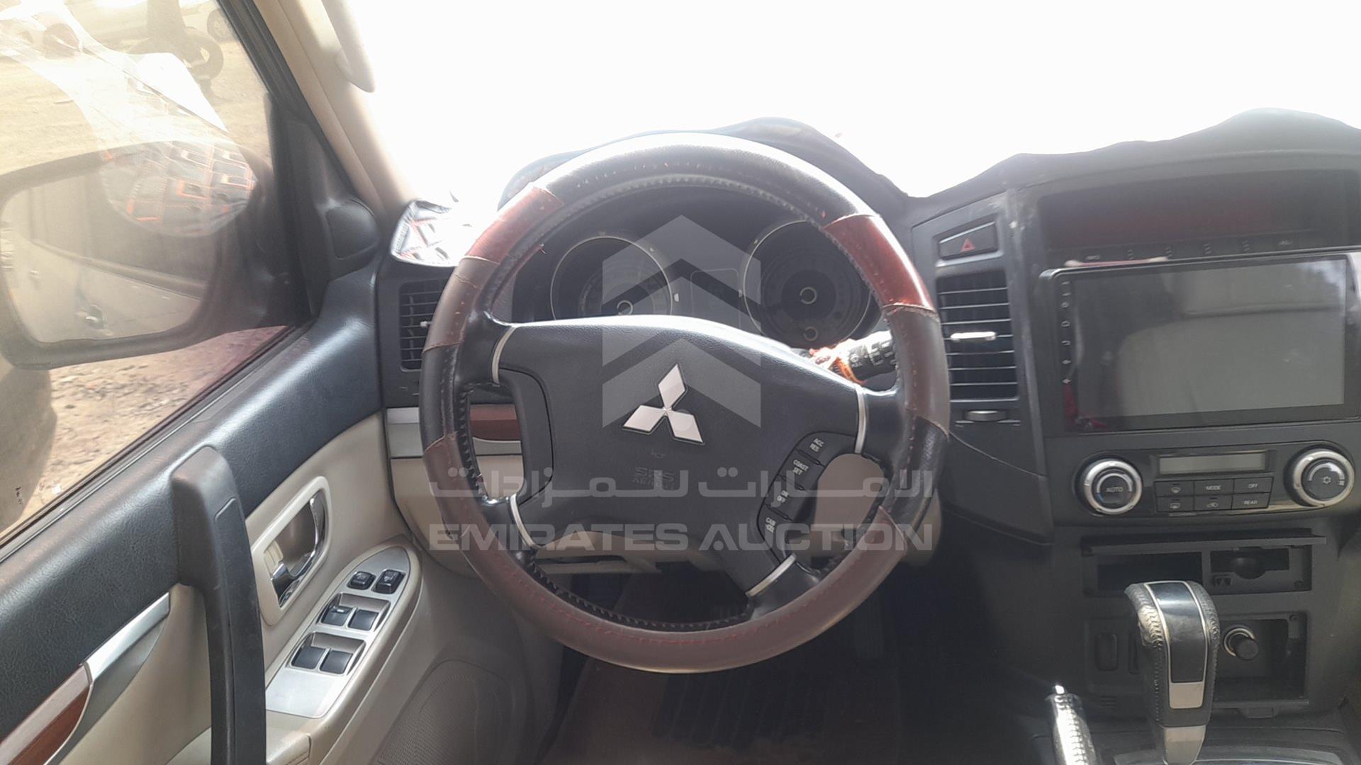 2008 MITSUBISHI PAJERO VIN: JMYLRV93W8J723952