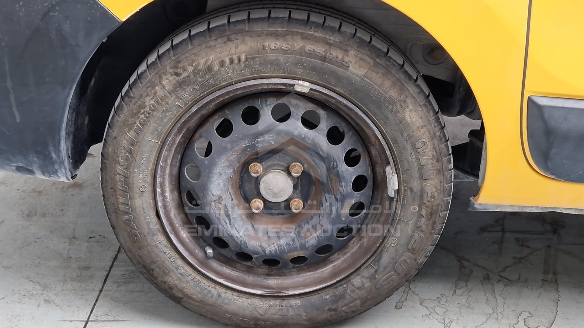 2017 RENAULT DOKKER VIN: VF18SRB46HG533781