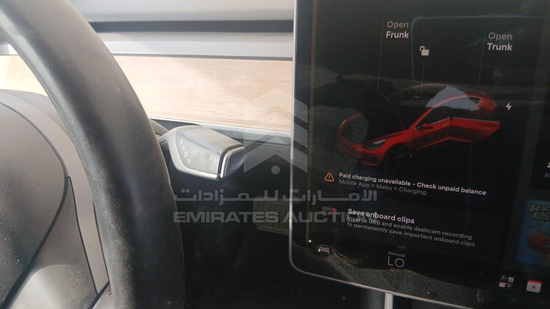 تيسلا موديل 3 2020 — زاوية ناقل الحركة — صورة 18