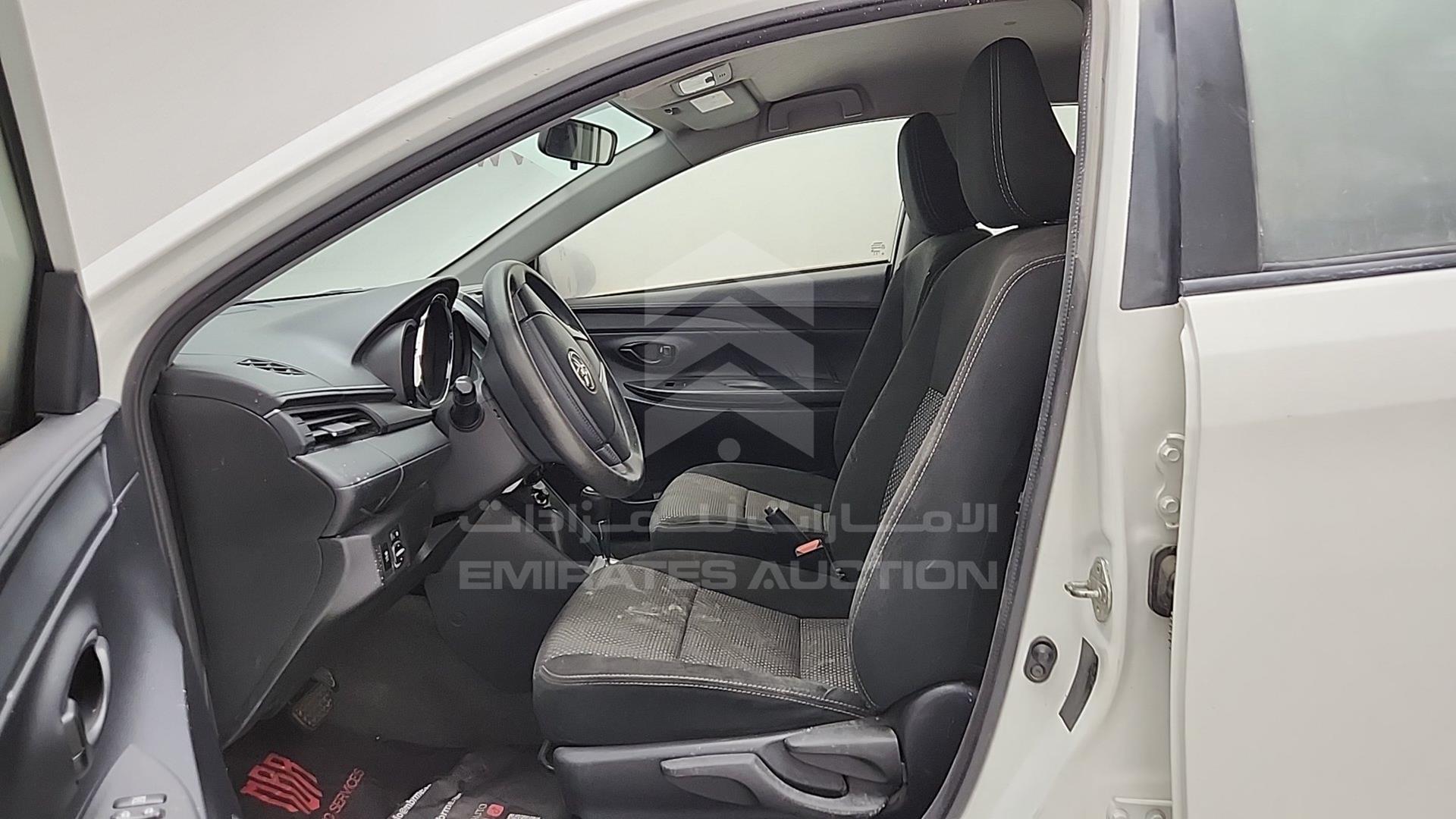 2017 TOYOTA YARIS VIN: MHFB29F3XH2016199