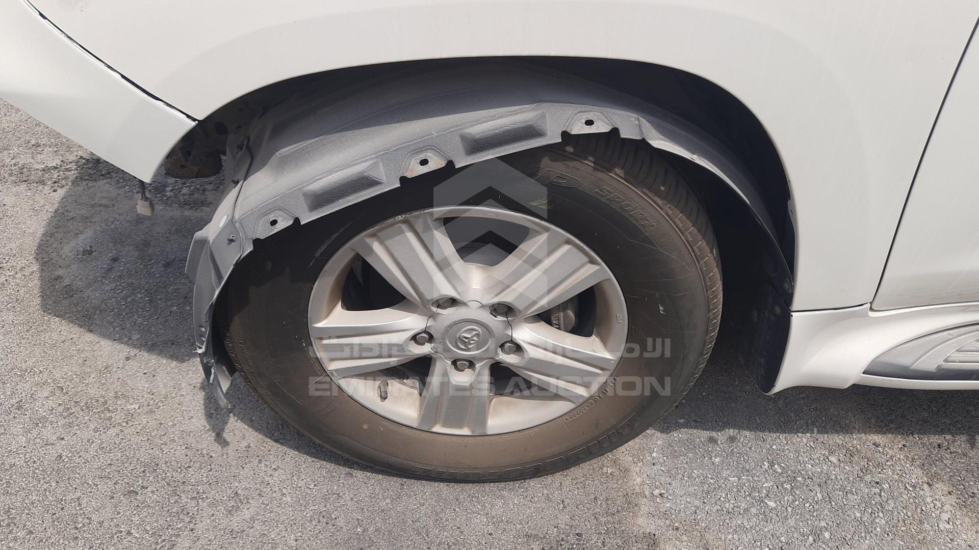2014 TOYOTA LAND CRUISER VIN: JTMDU09J3E4094988