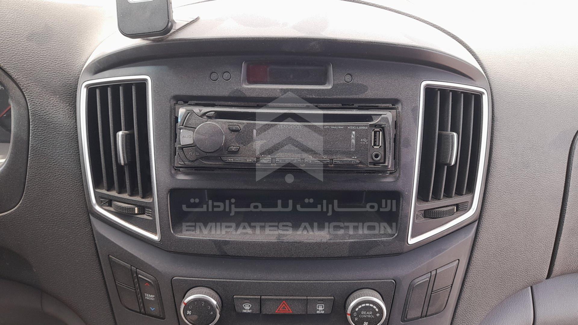 2016 HYUNDAI H1 VIN: KMJWA37R0GU779183
