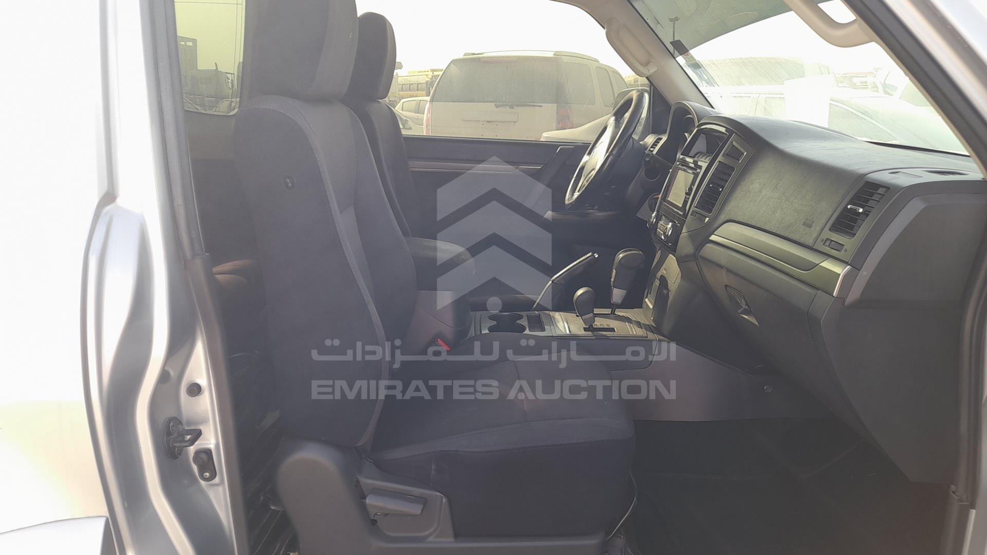 2016 MITSUBISHI PAJERO VIN: JMYMRV85WGJ710495