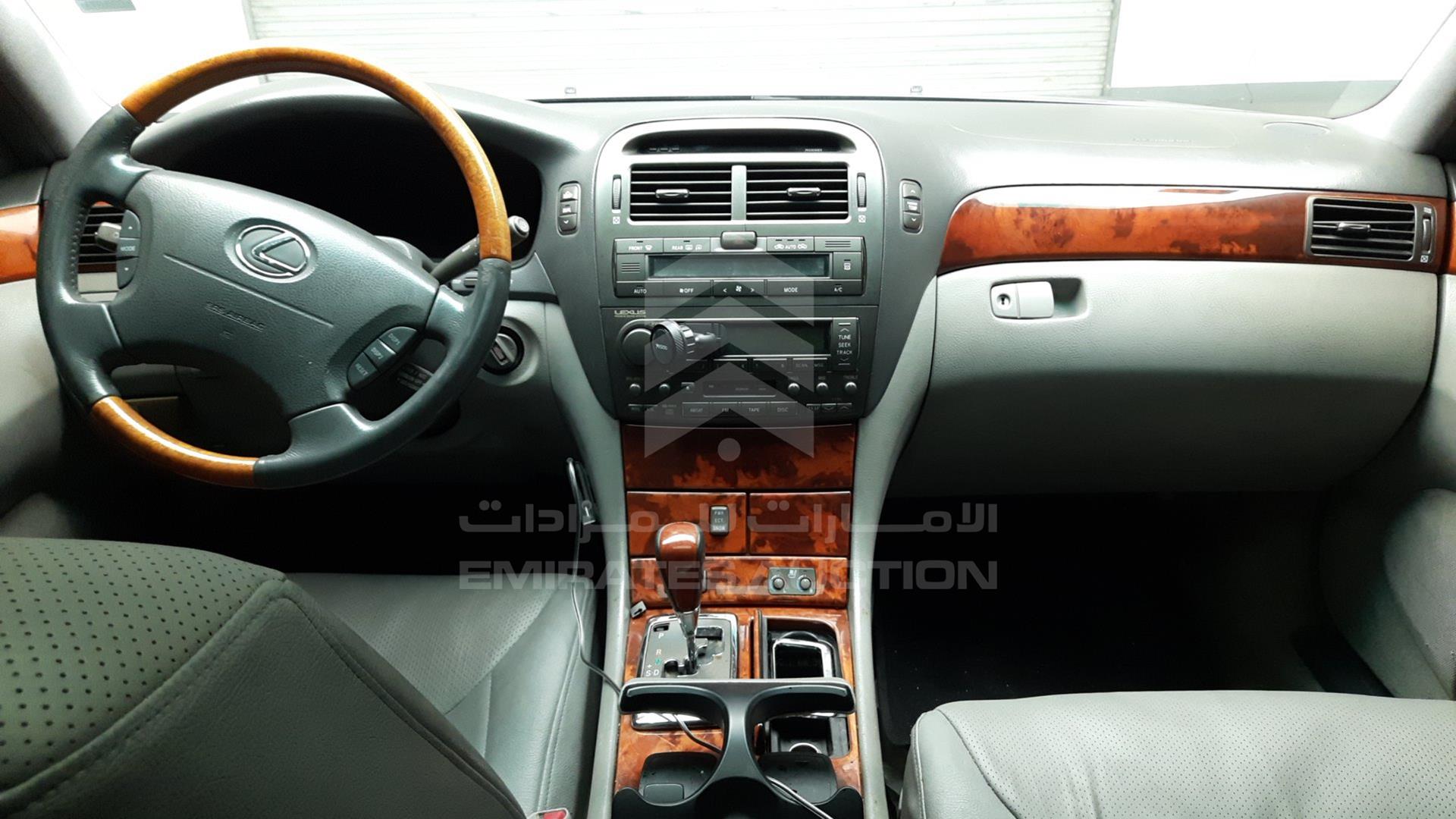 2004 LEXUS LS 430 VIN: JTHBN36F040132008