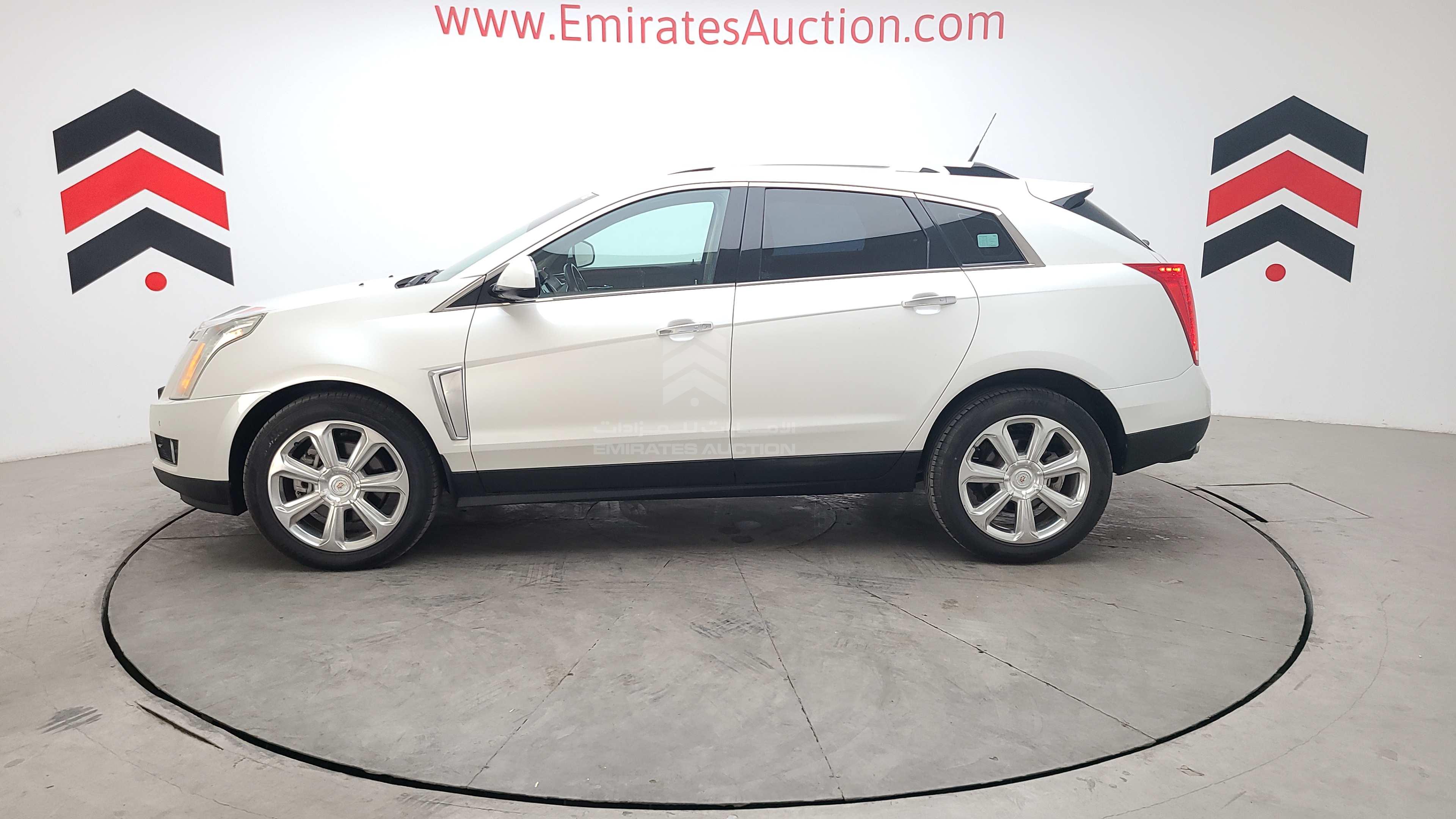 3GYFN9E32FS556311 - 2015 Cadillac SRX - #428187