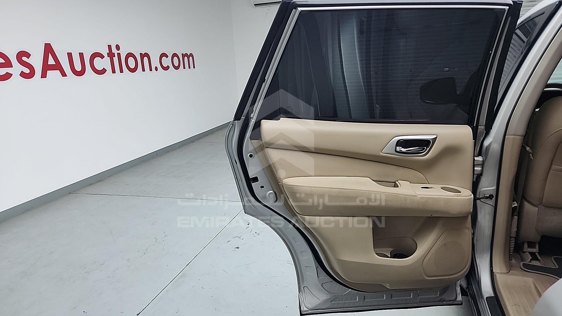 2015 NISSAN PATHFINDER VIN: 5N1AR2M74FC610631