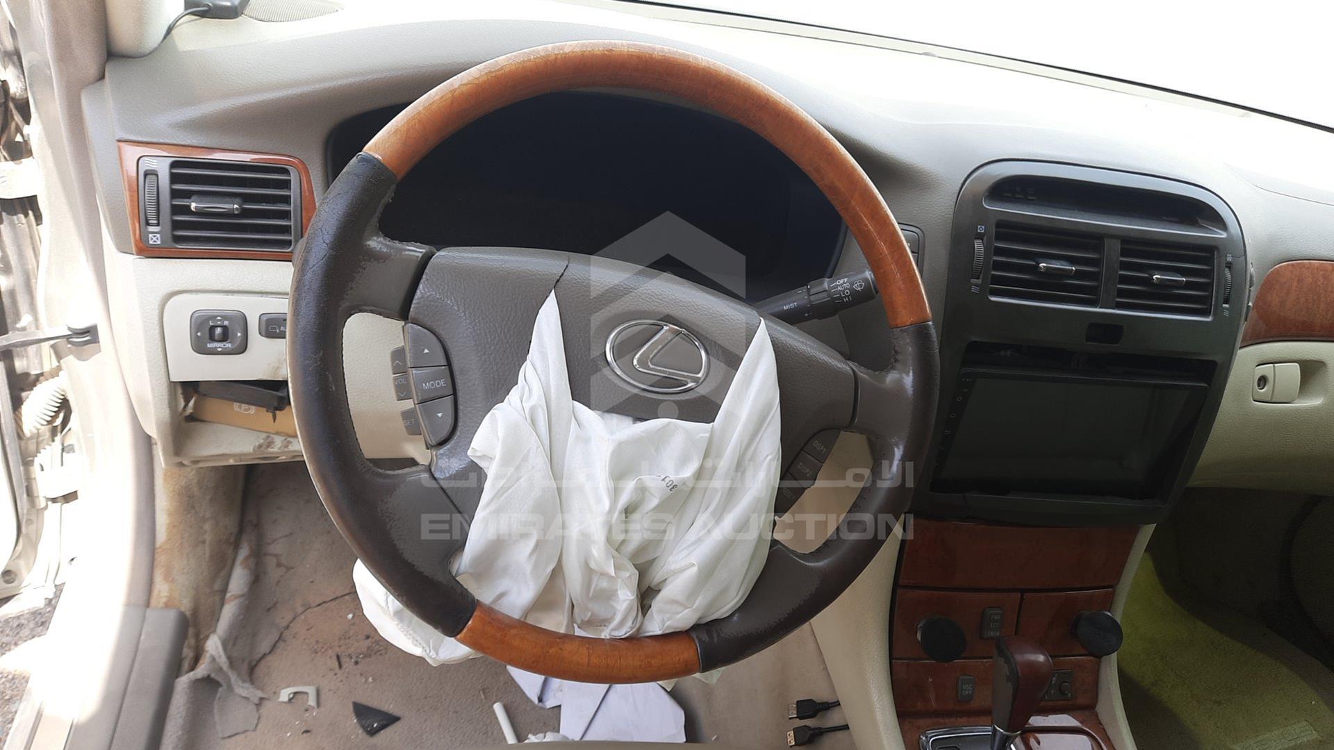 2001 LEXUS LS 430 VIN: JTHBN30F110008026