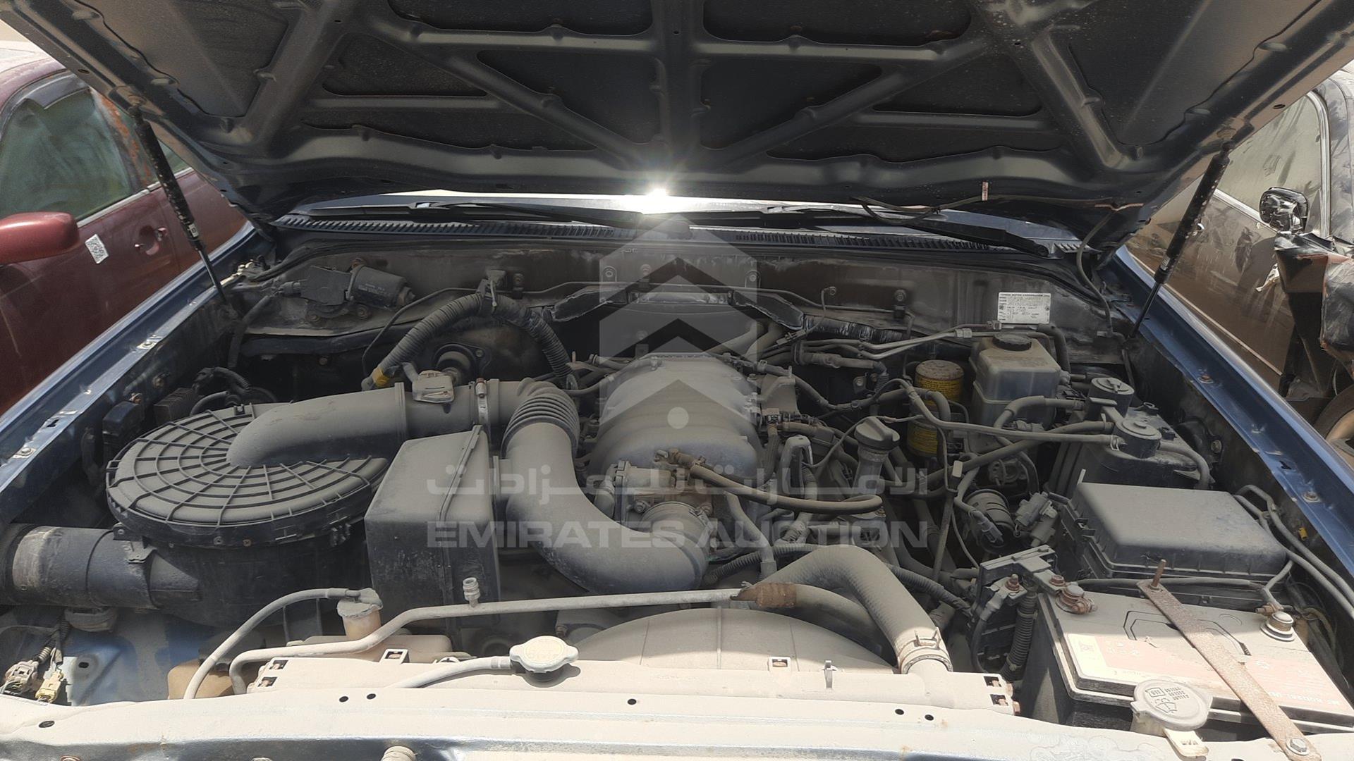 2005 TOYOTA LAND CRUISER VIN: JTEHT05J852069778