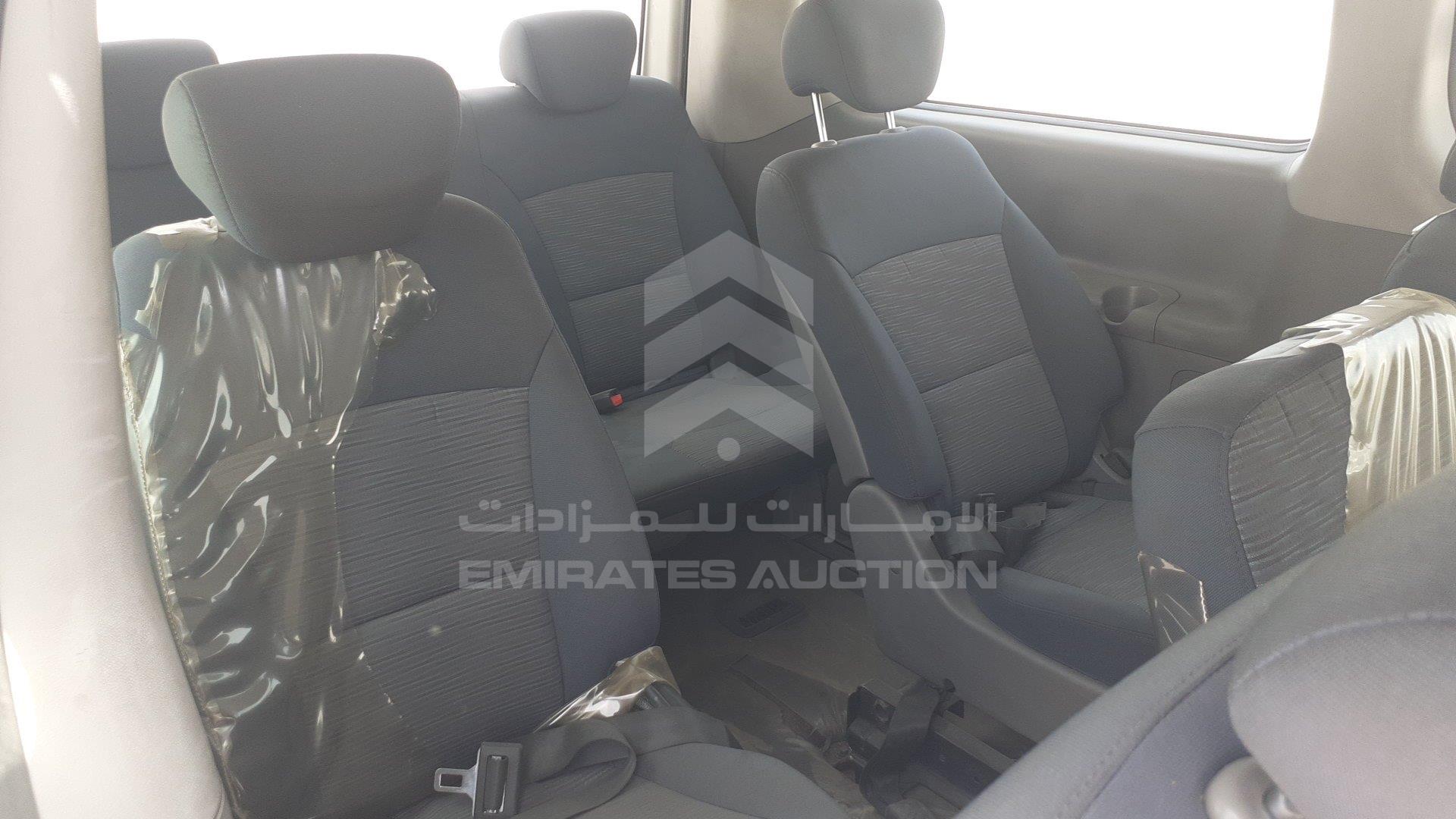 KMJWA37R0CU440854 - 2012 Hyundai H1 - #357798