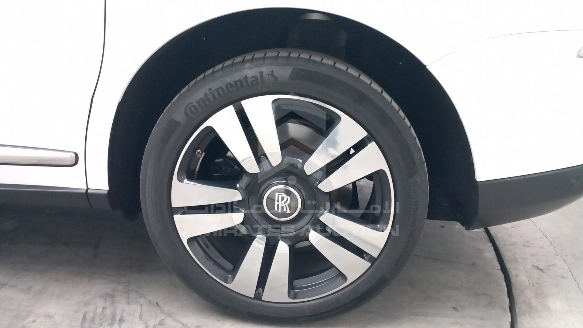2022 ROLLS-ROYCE CULLINAN VIN: SLATV4A03NU208904