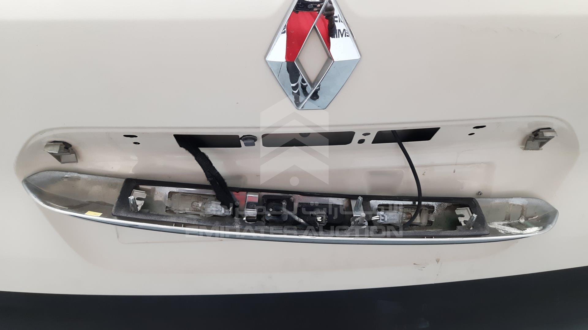 2015 RENAULT CAPTUR VIN: VF12RRHEXFW528782