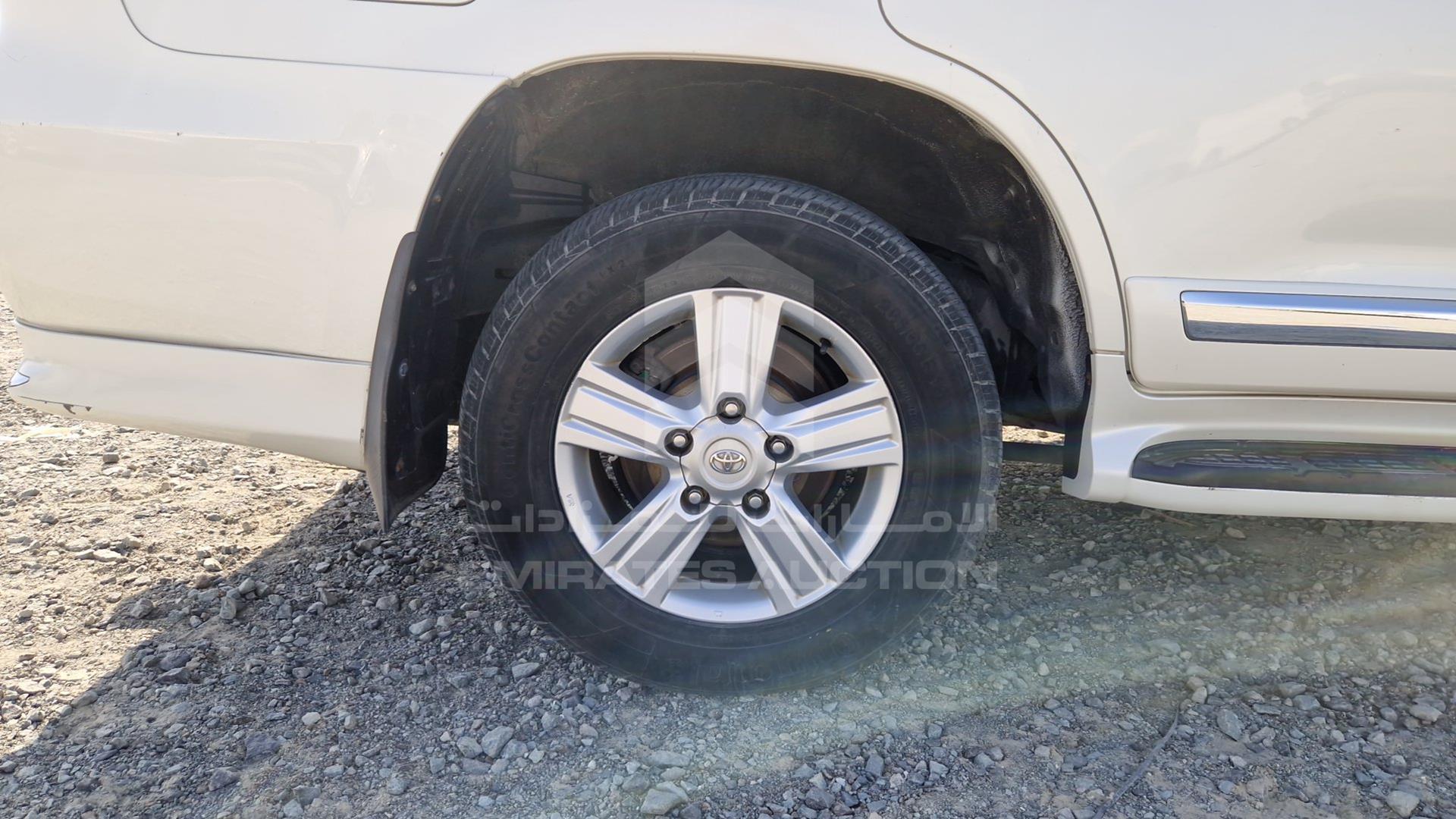 2014 TOYOTA LAND CRUISER VIN: JTMHX09J3E5041422