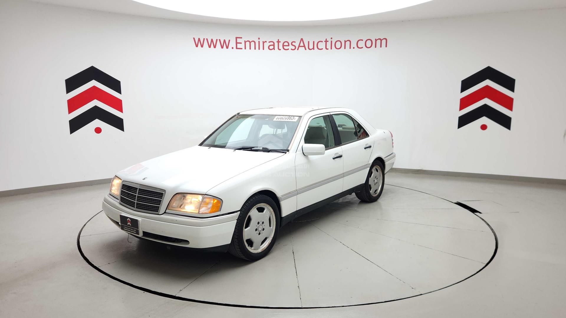 1995 MERCEDES C 220 VIN: WDBHA22E8SF311310