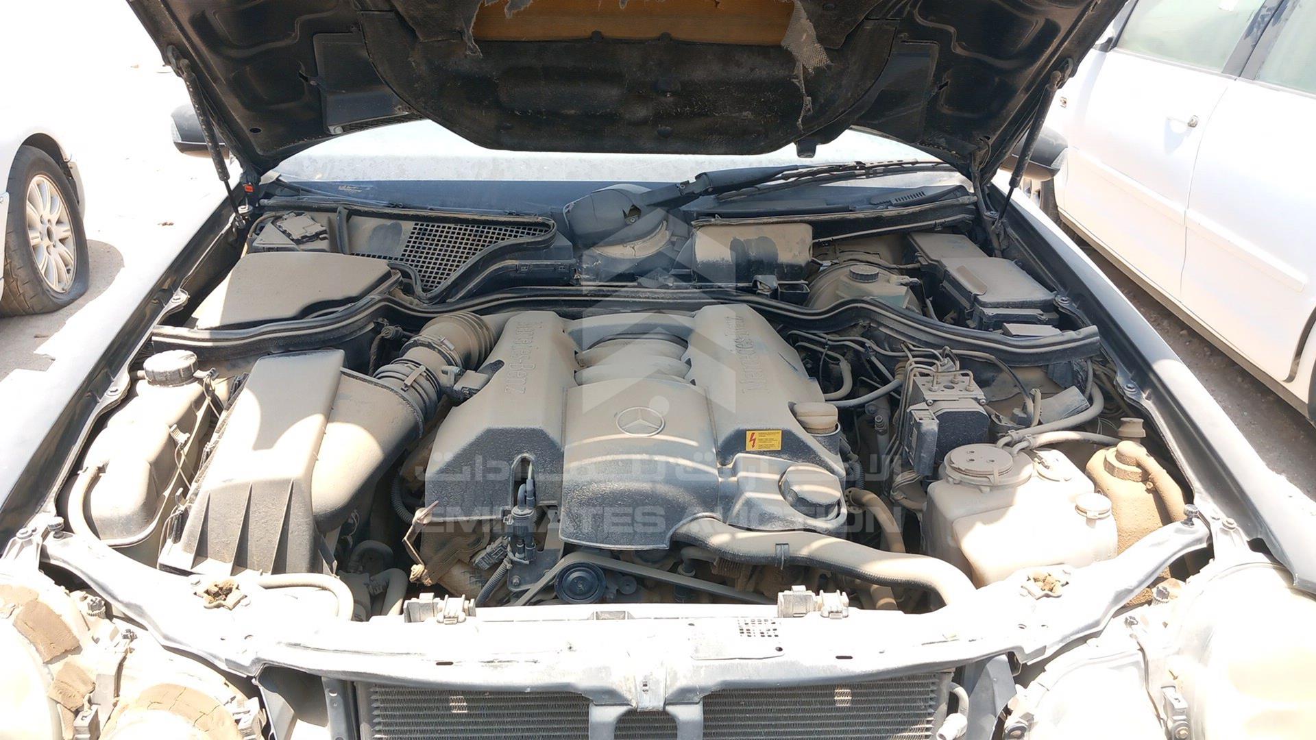0 MERCEDES --- VIN: WDB2102611A994360