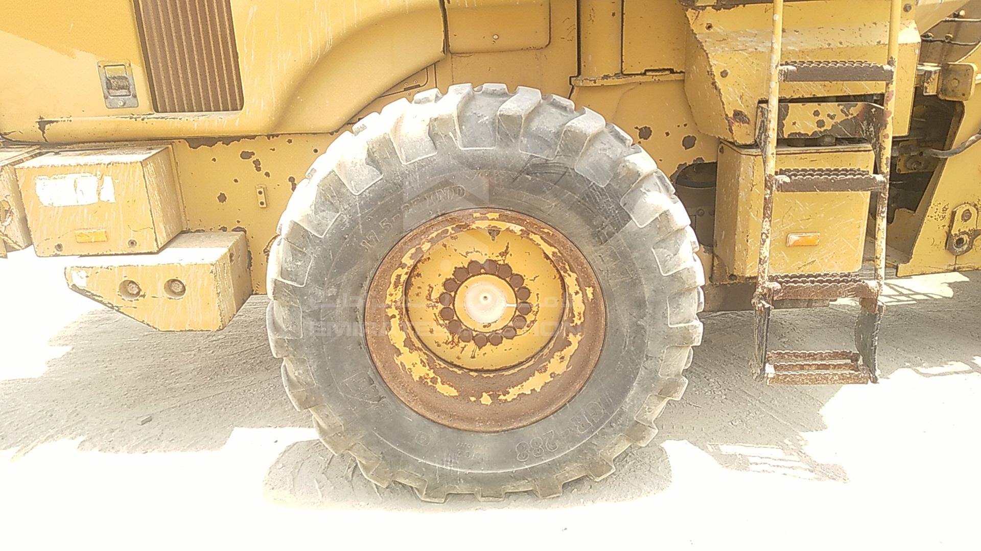 2009 CATERPILLAR 930H VIN: CAT0930HHFTD01030
