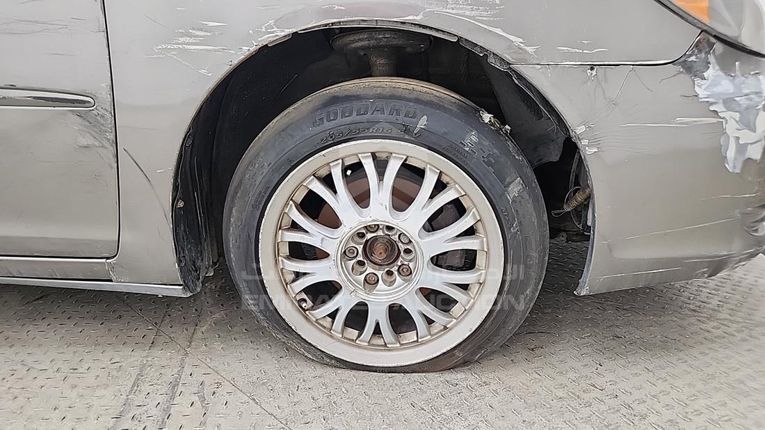 2004 Toyota Camry — Front Right Tyre — Photo 45
