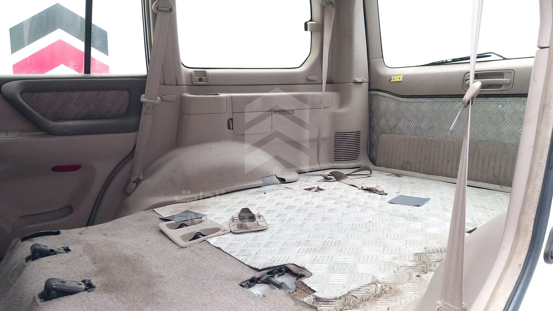 2002 TOYOTA LAND CRUISER VIN: JTEHJ09J725031906