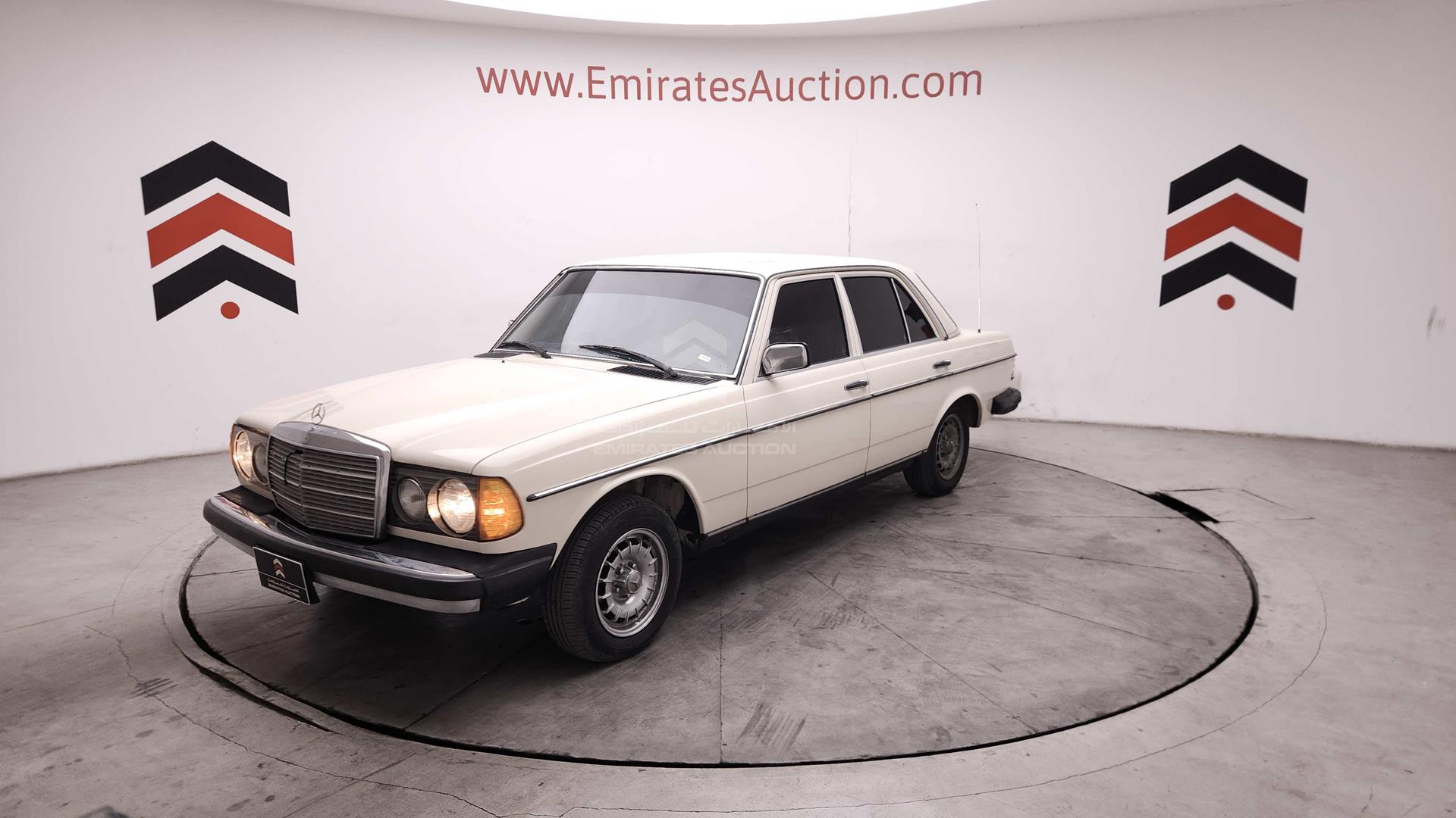 1980 MERCEDES D 300 VIN: WDB12313012183975