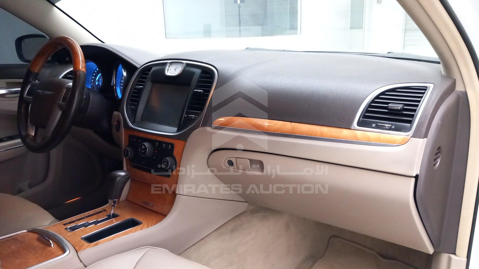 2013 CHRYSLER 300 C VIN: 2C3CCAET8DH644333
