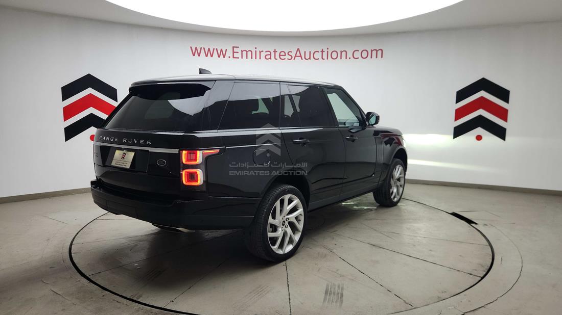 2020 Range Rover — Rear Right Angle — Photo 11