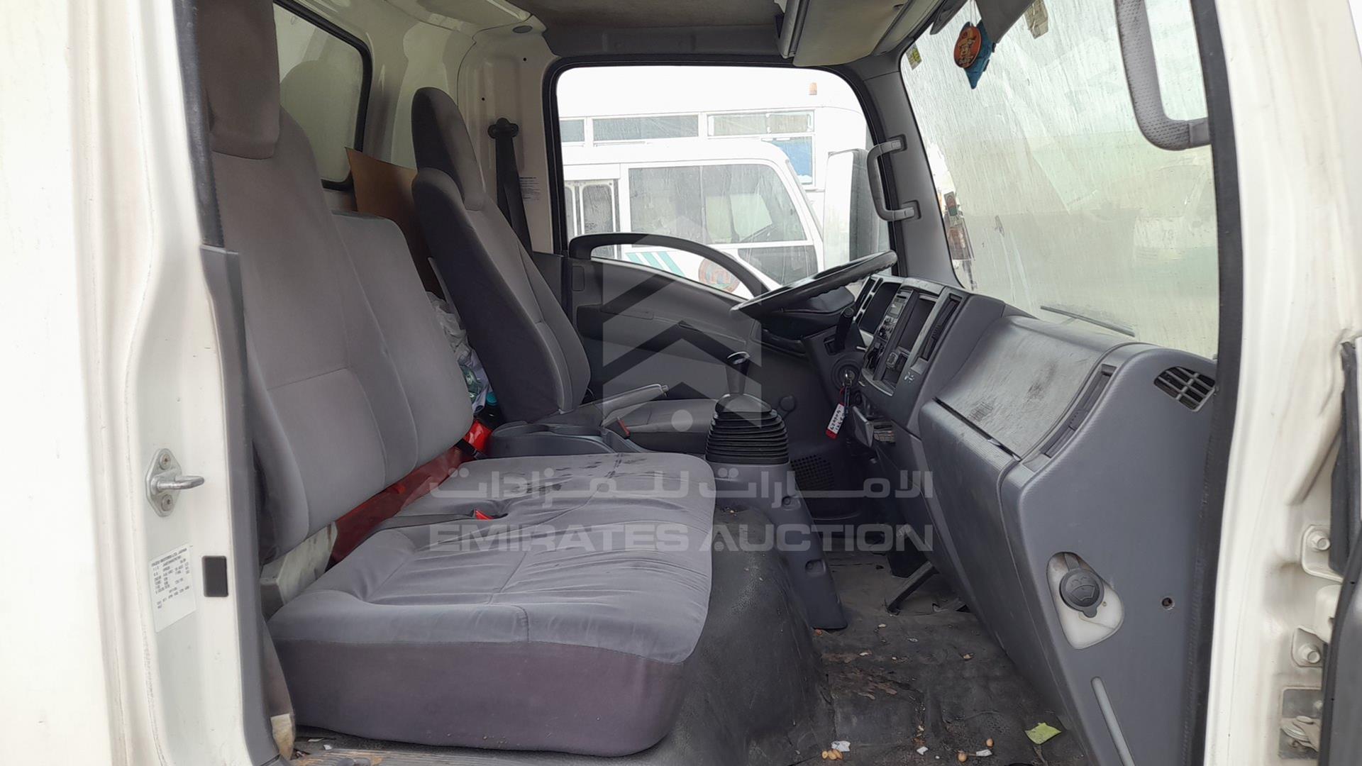 2017 ISUZU NPR VIN: JAAKP34H4H7P07991