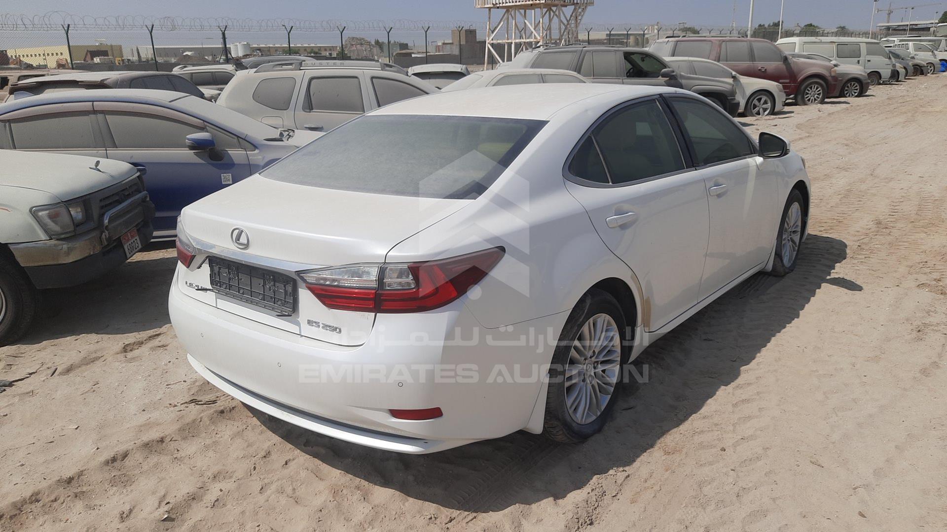 2016 LEXUS IS 250 VIN: JTHBJ1GG0G2084302